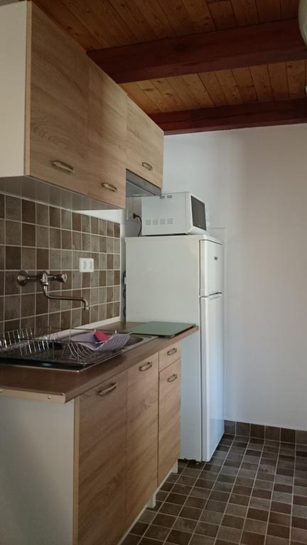 Hullam Apartman Balatonlelle Zimmer foto
