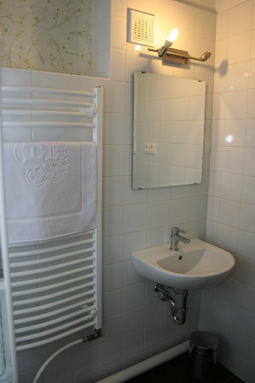 Hullam Apartman Balatonlelle Zimmer foto